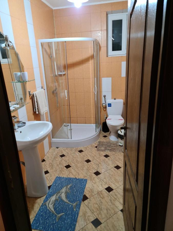 Pensiunea Caraiman Servicii De Cazare Codlea Zewnętrze zdjęcie